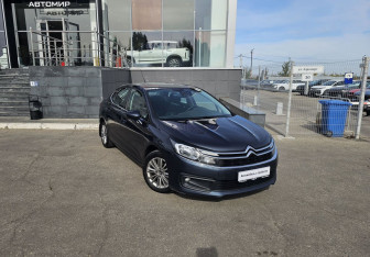 Подержанный автомобиль Citroen C4 Sedan 2019 года (3 фото)
