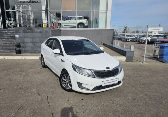Подержанный автомобиль Kia Rio Sedan 2013 года (3 фото)
