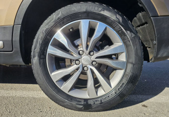 Подержанный автомобиль Geely Atlas 2020 года (15 фото)