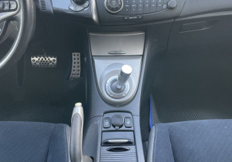 Подержанный автомобиль Honda Civic Hatchback 2008 года (11 фото)