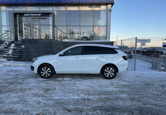Подержанный автомобиль LADA (ВАЗ) Vesta Wagon 2024 года (8 фото)
