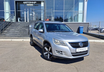 Подержанный автомобиль Volkswagen Tiguan 2010 года (3 фото)