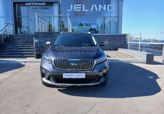 Подержанный автомобиль Kia Sorento 2018 года (2 фото)