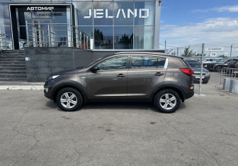 Подержанный автомобиль Kia Sportage 2014 года (8 фото)