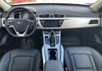 Подержанный автомобиль Geely Atlas 2021 года (10 фото)