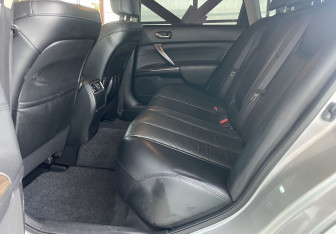 Подержанный автомобиль Nissan Teana 2012 года (12 фото)