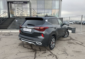 Подержанный автомобиль Kia Seltos 2020 года (5 фото)