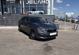 Подержанный автомобиль Skoda Rapid Liftback 2021 года (3 фото)
