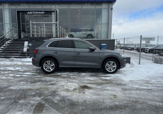 Подержанный автомобиль Audi Q5 2019 года (4 фото)
