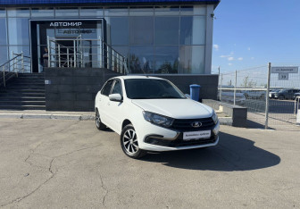 Подержанный автомобиль LADA (ВАЗ) Granta Sedan 2021 года (3 фото)