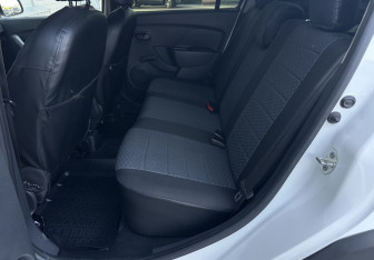 Подержанный автомобиль Renault Logan Sedan 2019 года (12 фото)