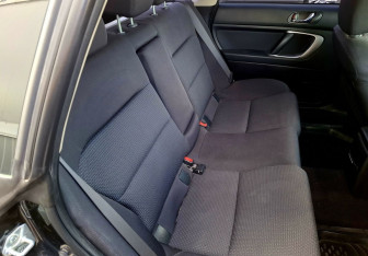 Подержанный автомобиль Subaru Legacy Wagon 2007 года (12 фото)