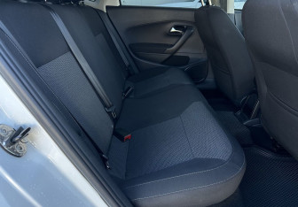 Подержанный автомобиль Volkswagen Polo Sedan 2016 года (12 фото)