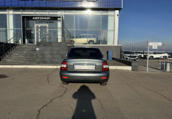 Подержанный автомобиль LADA (ВАЗ) Priora Sedan 2008 года (6 фото)