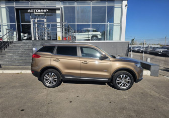 Подержанный автомобиль Geely Atlas 2020 года (4 фото)