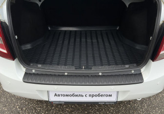 Подержанный автомобиль LADA (ВАЗ) Granta Sedan 2016 года (15 фото)