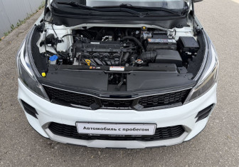 Подержанный автомобиль Kia Rio Hatchback 2020 года (13 фото)
