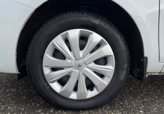 Подержанный автомобиль LADA (ВАЗ) Vesta Sedan 2023 года (14 фото)