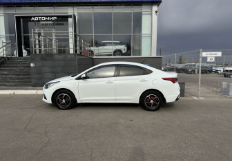 Подержанный автомобиль Hyundai Solaris Sedan 2018 года (8 фото)