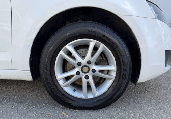 Подержанный автомобиль Skoda Octavia Liftback 2014 года (14 фото)