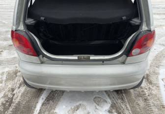 Подержанный автомобиль Daewoo Matiz 2006 года (13 фото)