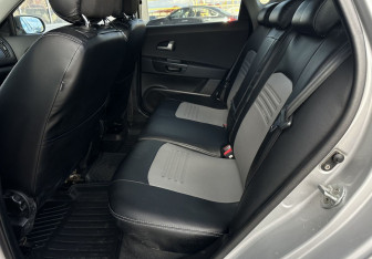 Подержанный автомобиль Kia Ceed Hatchback 2012 года (12 фото)