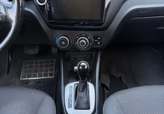 Подержанный автомобиль Kia Rio Sedan 2014 года (11 фото)