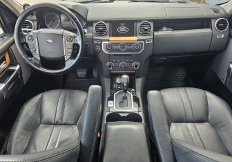 Подержанный автомобиль Land Rover Discovery 2012 года (10 фото)