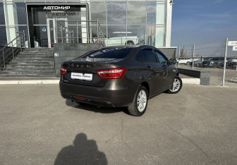 Подержанный автомобиль LADA (ВАЗ) Vesta Sedan 2018 года (5 фото)