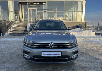 Подержанный автомобиль Volkswagen Tiguan 2017 года (2 фото)