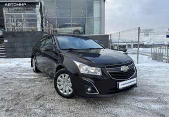 Подержанный автомобиль Chevrolet Cruze Sedan 2014 года (3 фото)