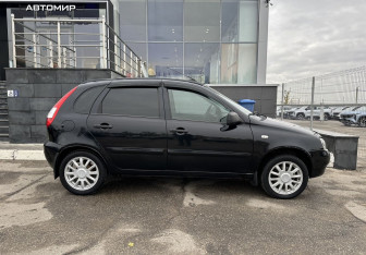 Подержанный автомобиль LADA (ВАЗ) Kalina Hatchback 2012 года (4 фото)