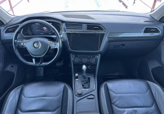 Подержанный автомобиль Volkswagen Tiguan 2017 года (10 фото)