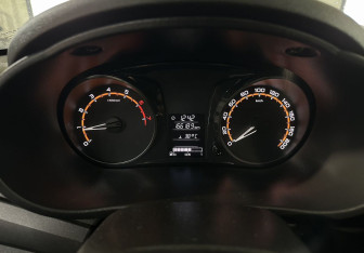 Подержанный автомобиль LADA (ВАЗ) Granta Sedan 2019 года (9 фото)