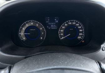 Подержанный автомобиль Hyundai Solaris Sedan 2014 года (9 фото)