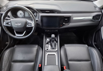 Подержанный автомобиль Chery Tiggo 4 2022 года (10 фото)