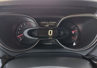 Подержанный автомобиль Renault Kaptur 2021 года (9 фото)