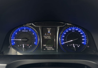 Подержанный автомобиль Toyota Camry Sedan 2015 года (9 фото)