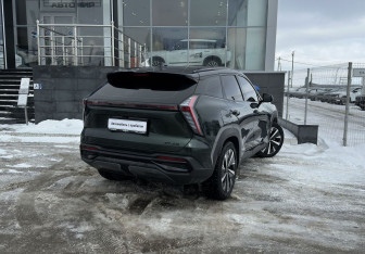 Подержанный автомобиль Geely Atlas 2024 года (5 фото)