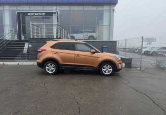Подержанный автомобиль Hyundai Creta 2017 года (4 фото)