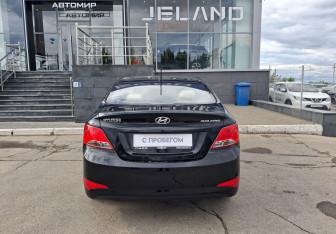 Подержанный автомобиль Hyundai Solaris Sedan 2014 года (6 фото)