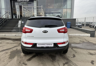 Подержанный автомобиль Kia Sportage 2013 года (6 фото)