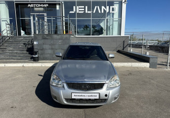 Подержанный автомобиль LADA (ВАЗ) Priora Hatchback 2009 года (2 фото)