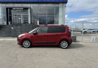 Подержанный автомобиль Citroen C3 Picasso 2012 года (8 фото)