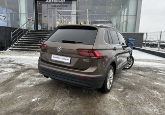 Подержанный автомобиль Volkswagen Tiguan 2017 года (5 фото)