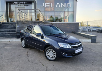 Подержанный автомобиль LADA (ВАЗ) Granta Sedan 2013 года (3 фото)