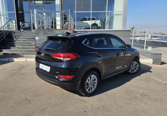 Подержанный автомобиль Hyundai Tucson 2017 года (5 фото)