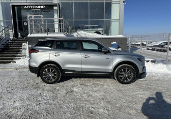 Подержанный автомобиль Geely Atlas Pro 2024 года (4 фото)