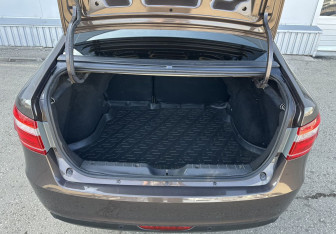 Подержанный автомобиль LADA (ВАЗ) Vesta Sedan 2019 года (15 фото)