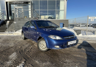 Подержанный автомобиль Chevrolet Lacetti Hatchback 2005 года (3 фото)